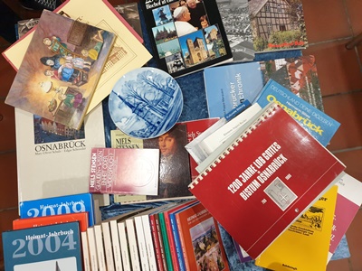 20. Regionale Bücherbörse für das Osnabrücker Land | Buntes Angebot | Stand Tonnies (c) Gabriele Janz/LVO